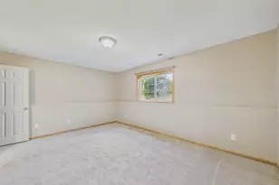 1421 Coneflower Ln, Shakopee, MN 55379 - Photo 21