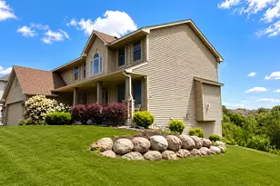 18344 Lake Forest Dr, Lakeville, MN 55044 - Photo 3