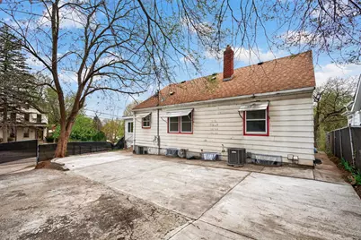 200 Belvidere Street E, Saint Paul, MN 55107 - Photo 29