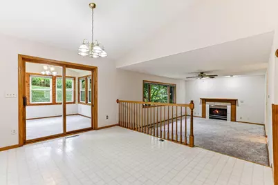 4916 Helmo Avenue N, Oakdale, MN 55128 - Photo 9