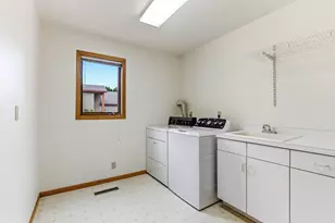 4916 Helmo Ave N, Oakdale, MN 55128 - Photo 21