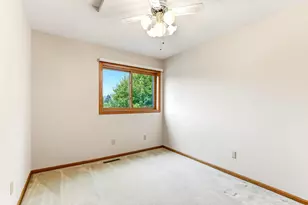 4916 Helmo Ave N, Oakdale, MN 55128 - Photo 29