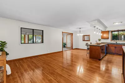 15 Wyoming Street W, Saint Paul, MN 55107 - Photo 3