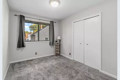 15 Wyoming Street W, Saint Paul, MN 55107 - Photo 13