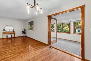 15 Wyoming St W, Saint Paul, MN 55107 - Photo 9