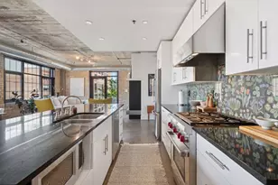 525X 3rd Street N, Minneapolis, MN 55401 - Photo 17