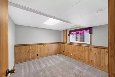 2715 10th Avenue E, North Saint Paul, MN 55109 - Photo 19