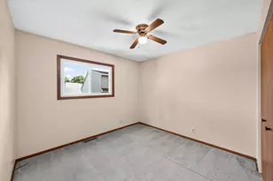 2715 10th Ave E, North Saint Paul, MN 55109 - Photo 15