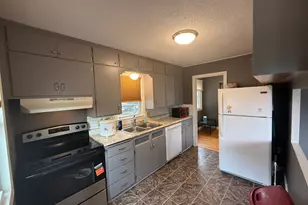 1704 3rd Ave NW, Austin, MN 55912 - Photo 3