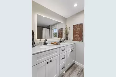 3593 Crystal Place, Wayzata, MN 55391 - Photo 13