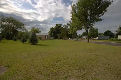 310 8th Street SE, Staples, MN 56479 - Photo 5