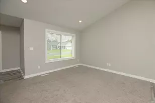 302 Devin Dr, Saint Charles, MN 55972 - Photo 5