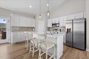 1238 Compton Ave, River Falls, WI 54022 - Photo 3