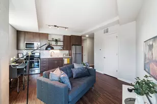 811 Washington Ave S, Minneapolis, MN 55415 - Photo 3