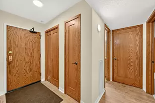 317 SW 6th Ave SW, Rochester, MN 55902 - Photo 9