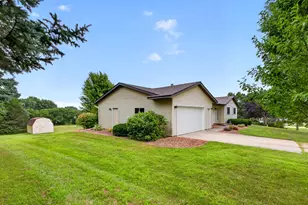 524 10th Ave SE, Byron, MN 55920 - Photo 1