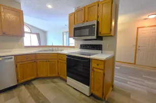 7256 Brittany Ln, Inver Grove Heights, MN 55076 - Photo 5