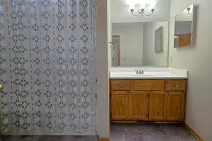 7256 Brittany Ln, Inver Grove Heights, MN 55076 - Photo 17