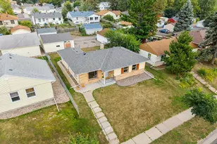 1668 Craig Pl, Saint Paul, MN 55119 - Photo 27