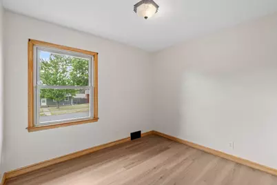 1668 Craig Place, Saint Paul, MN 55119 - Photo 17