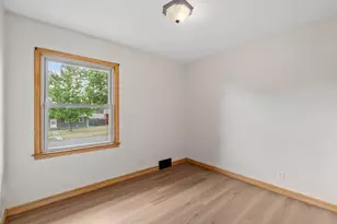 1668 Craig Pl, Saint Paul, MN 55119 - Photo 17