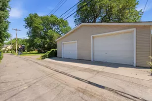 397 Thomas Ave, Saint Paul, MN 55103 - Photo 5