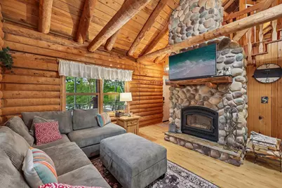 2318 E Twin Lakes Avenue, Saint Croix Falls, WI 54024 - Photo 7