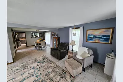 323 1st Street SW, Wadena, MN 56482 - Photo 9