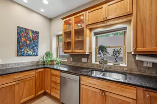 572 Dayton Ave, Saint Paul, MN 55102 - Photo 21