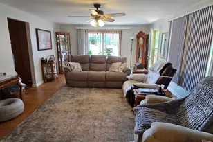 1127 8th St, International Falls, MN 56649 - Photo 3
