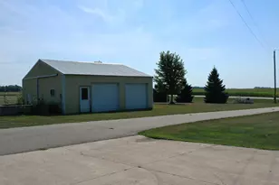 33826 Co Rd 18, Starbuck, MN 56381 - Photo 39