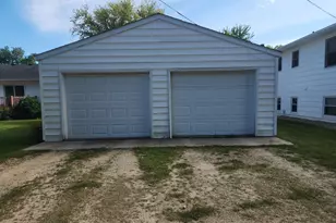 408 N Everett St, Le Roy, MN 55951 - Photo 15
