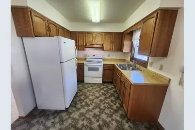 408 N Everett Street #1, Le Roy, MN 55951 - Photo 5