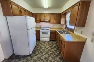 408 N Everett St, Le Roy, MN 55951 - Photo 5