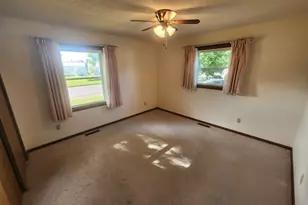 408 N Everett St, Le Roy, MN 55951 - Photo 7