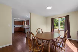 395 Kingston Ave, Maplewood, MN 55117 - Photo 11