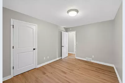 6907 Berkshire Lane N, Maple Grove, MN 55311 - Photo 21