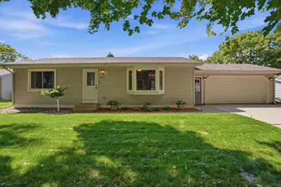 1217 27th Street NW, Willmar, MN 56201 - Photo 1