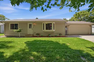 1217 27th St NW, Willmar, MN 56201 - Photo 1
