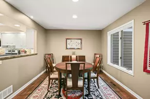 142 Wildwood Bay Dr, Mahtomedi, MN 55115 - Photo 23