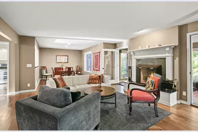 142 Wildwood Bay Drive, Mahtomedi, MN 55115 - Photo 13