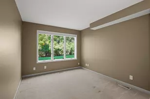 142 Wildwood Bay Dr, Mahtomedi, MN 55115 - Photo 35