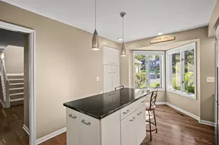 142 Wildwood Bay Dr, Mahtomedi, MN 55115 - Photo 21