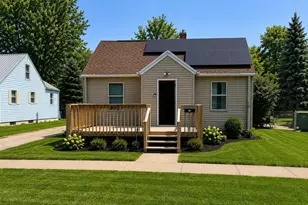 812 2nd St SW, Pipestone, MN 56164 - Photo 1