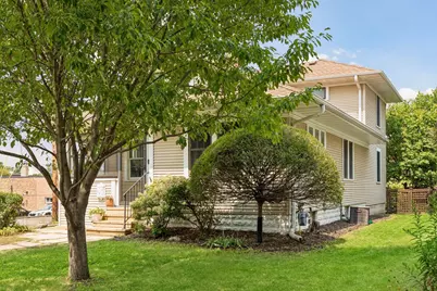 2043 Berkeley Avenue, Saint Paul, MN 55105 - Photo 3