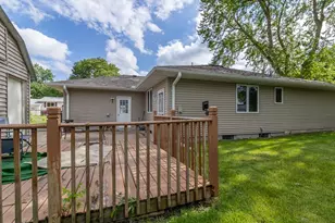 100 Meadow Ln, Mankato, MN 56001 - Photo 47