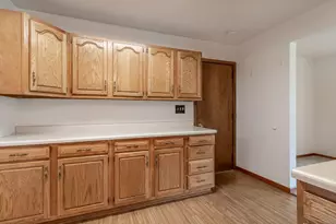 100 Meadow Ln, Mankato, MN 56001 - Photo 17