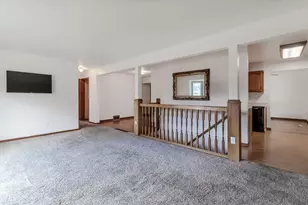 100 Meadow Ln, Mankato, MN 56001 - Photo 3