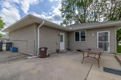 100 Meadow Lane, Mankato, MN 56001 - Photo 45