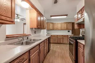 100 Meadow Ln, Mankato, MN 56001 - Photo 15
